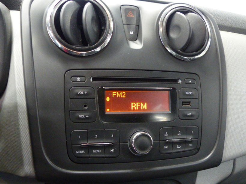 DACIA LOGAN 2014 - Photo n°5