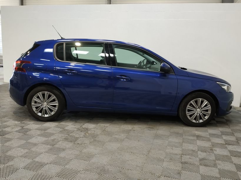 PEUGEOT 308 2019 - Photo n°10