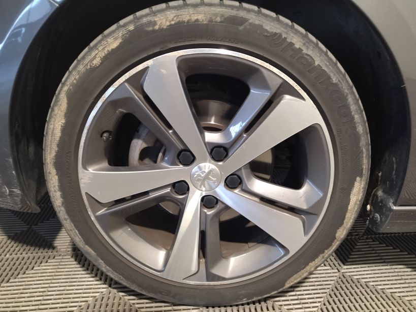 PEUGEOT 308 2020 - Photo n°10