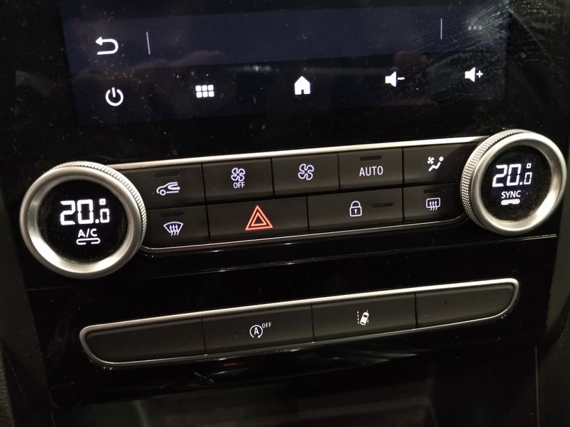 RENAULT MEGANE IV ESTATE 2021 - Photo n°13