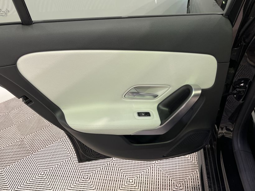 MERCEDES CLASSE A 2019 - Photo n°37
