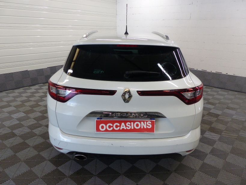 RENAULT MEGANE IV ESTATE 2017 - Photo n°12
