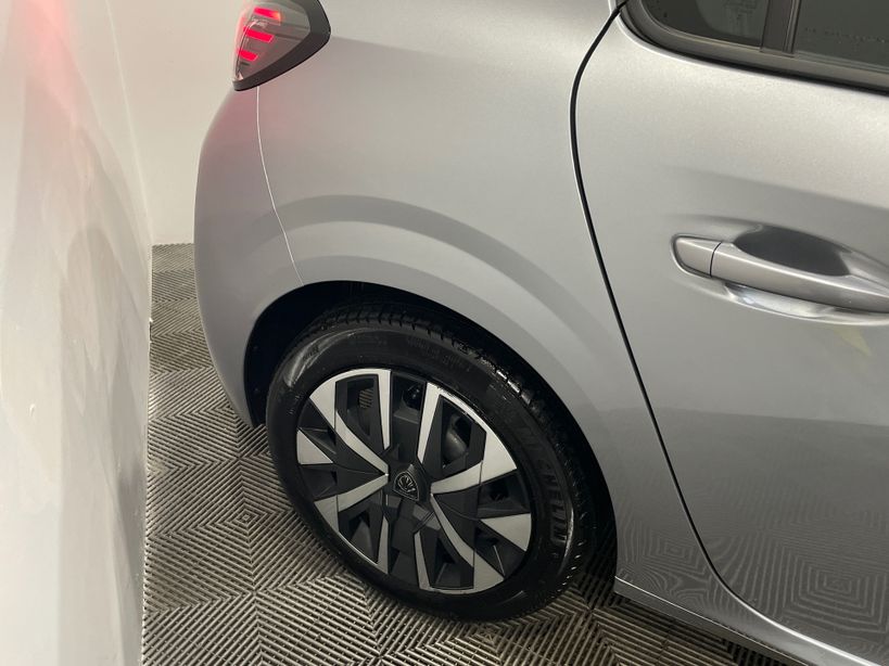 PEUGEOT 208 2025 - Photo n°6