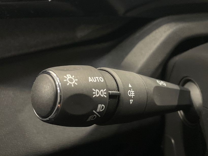 PEUGEOT 308 2023 - Photo n°32