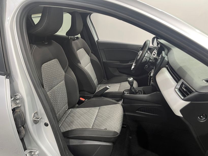 RENAULT CLIO V 2023 - Photo n°33