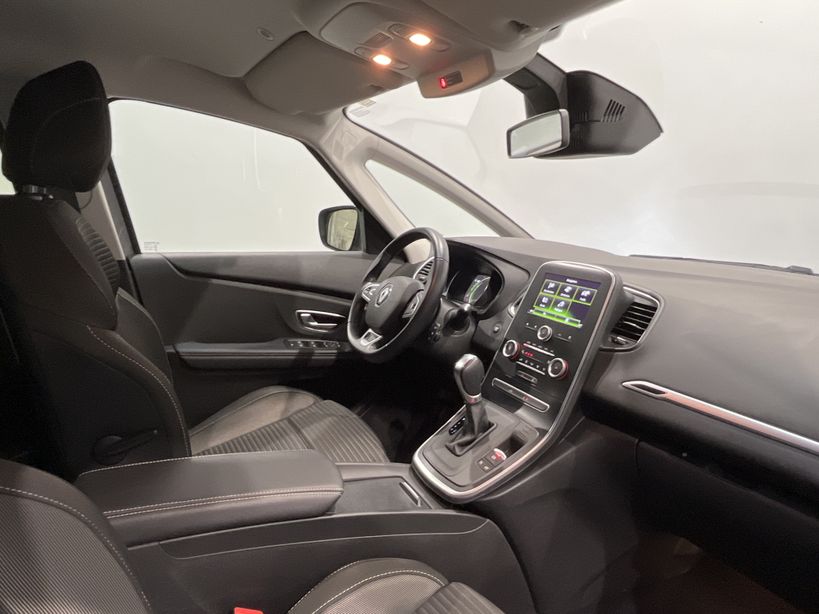 RENAULT GRAND SCENIC IV 2017 - Photo n°21