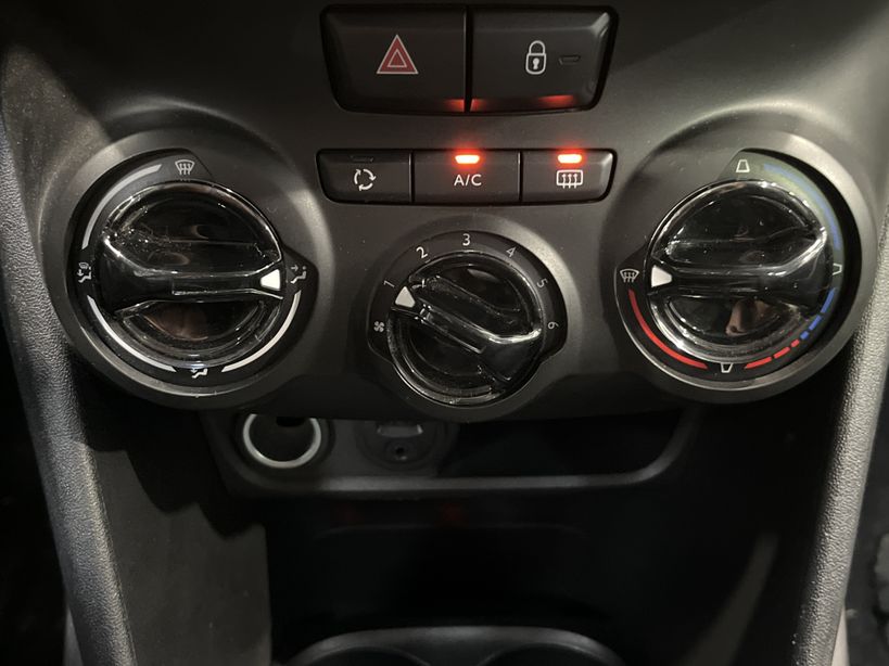 PEUGEOT 2008 2018 - Photo n°15