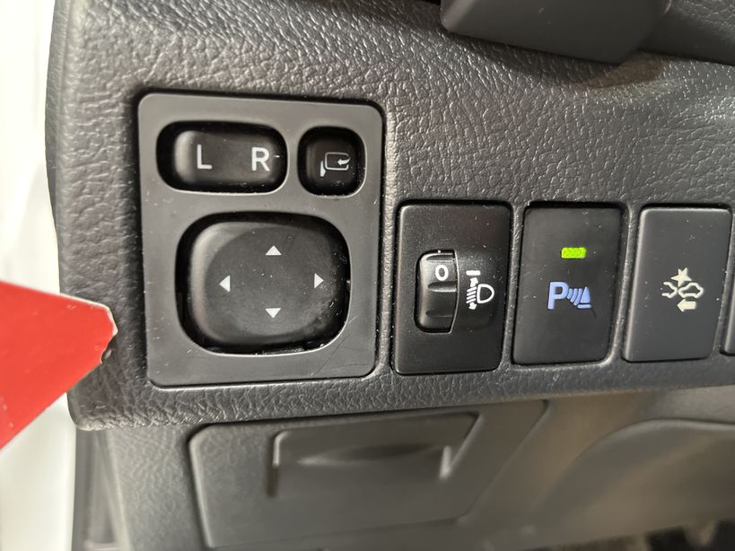 TOYOTA AURIS MY17 2018 - Photo n°7