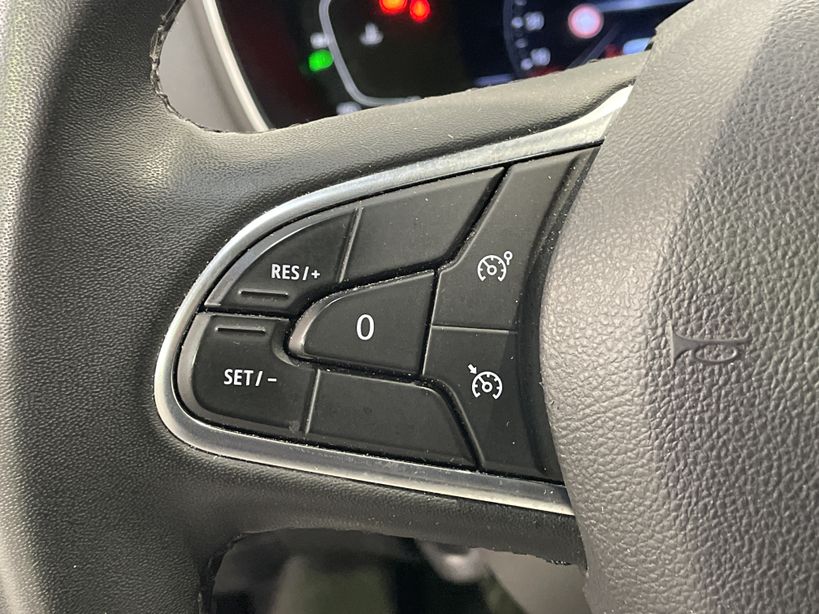 RENAULT MEGANE IV ESTATE 2021 - Photo n°14