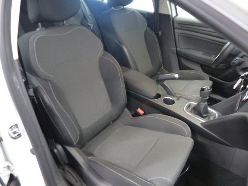 RENAULT MEGANE IV 2016 - Photo n°30