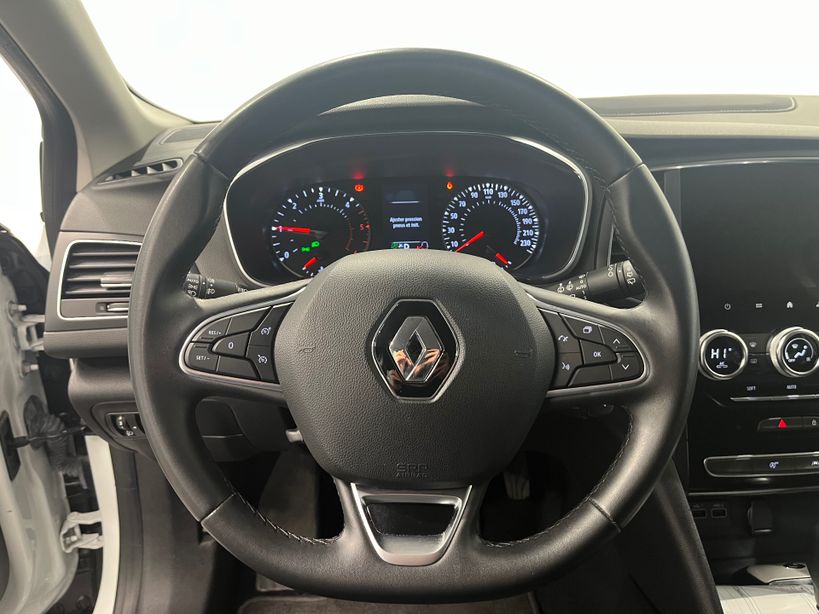RENAULT MEGANE IV BERLINE 2022 - Photo n°11