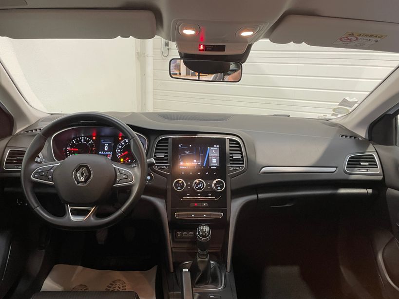 RENAULT MEGANE IV ESTATE 2022 - Photo n°13