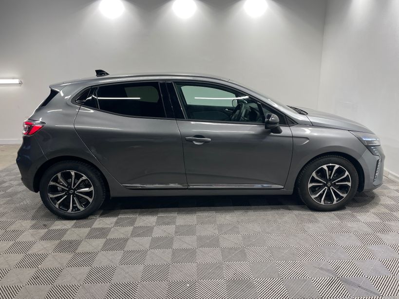 RENAULT CLIO V 2025 - Photo n°10