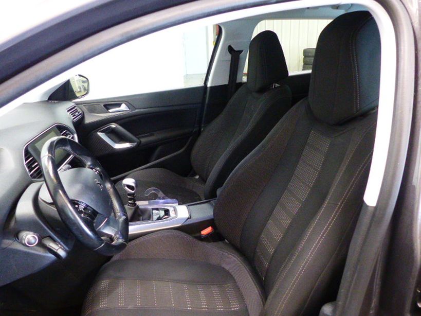 PEUGEOT 308 2016 - Photo n°6