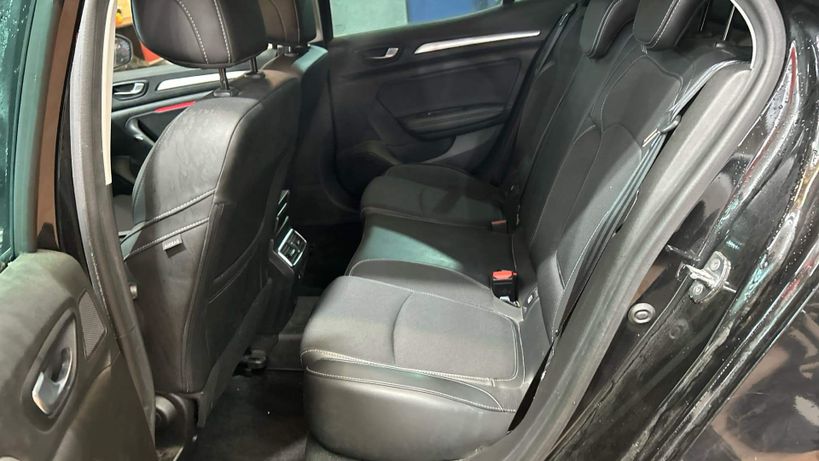 RENAULT MEGANE IV BERLINE 2021 - Photo n°14