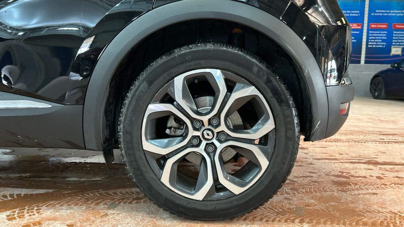 RENAULT CAPTUR 2022 - Photo n°9