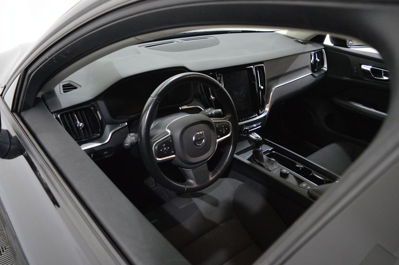 VOLVO V60 BUSINESS 2018 - Photo n°9