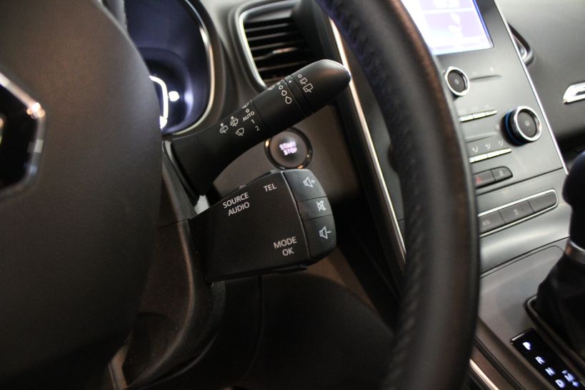 RENAULT SCENIC IV 2018 - Photo n°24