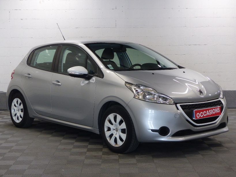 PEUGEOT 208 2014 - Photo n°3