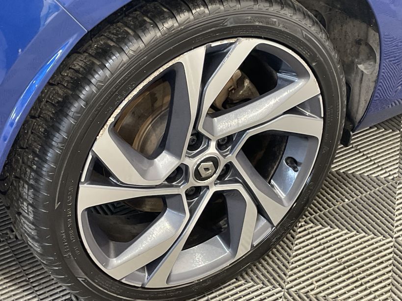 RENAULT MEGANE IV BERLINE 2021 - Photo n°5
