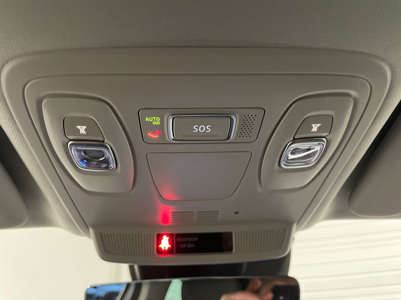 RENAULT MEGANE IV BERLINE 2022 - Photo n°35