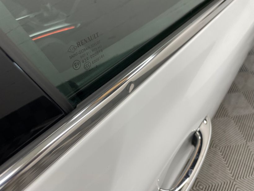 RENAULT MEGANE IV BERLINE 2022 - Photo n°21