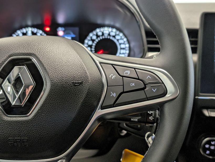 RENAULT CLIO V 2023 - Photo n°16