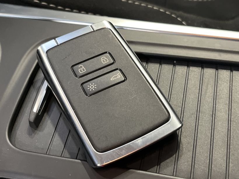 RENAULT MEGANE IV ESTATE BUSINESS 2019 - Photo n°52