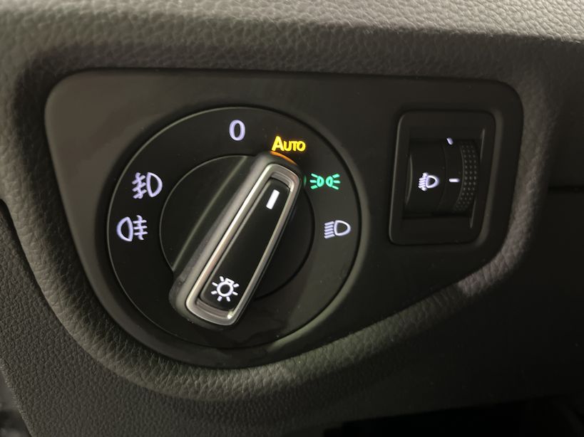 VOLKSWAGEN TOURAN 2016 - Photo n°34