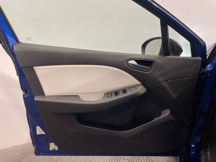 RENAULT CLIO V 2022 - Photo n°34