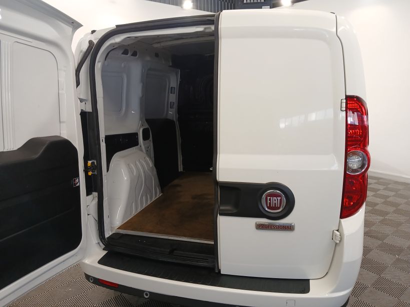 FIAT DOBLO CARGO 2020 - Photo n°8