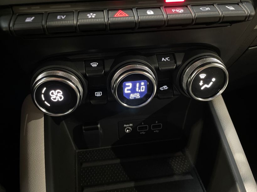 RENAULT CAPTUR 2023 - Photo n°28