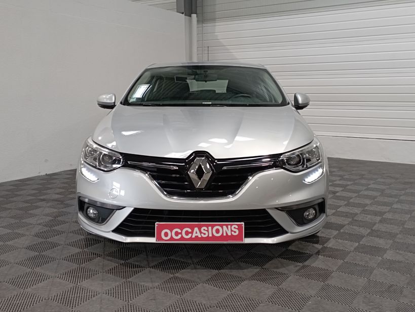 RENAULT MEGANE IV BERLINE 2017 - Photo n°2