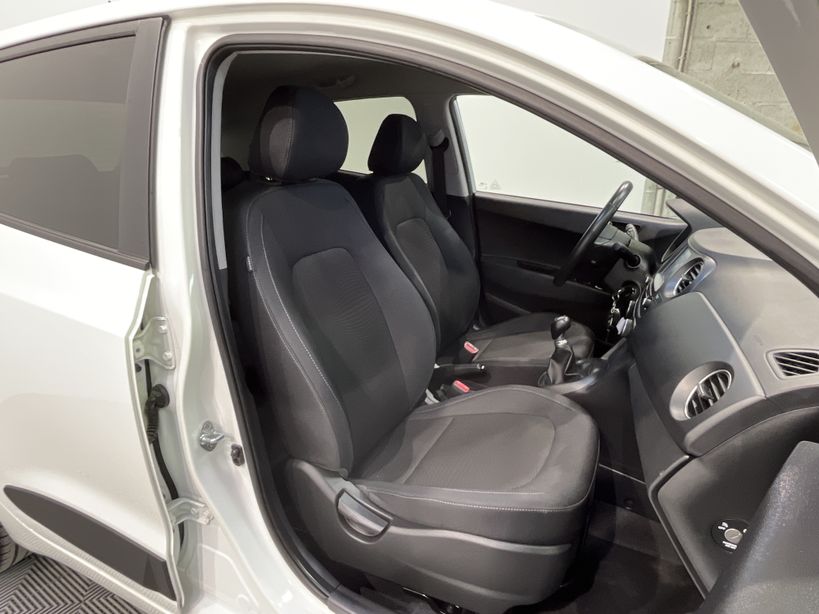 HYUNDAI i10 2016 - Photo n°37