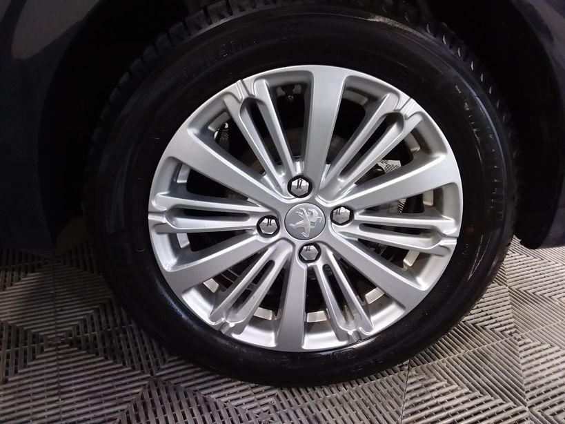 PEUGEOT 208 2020 - Photo n°16