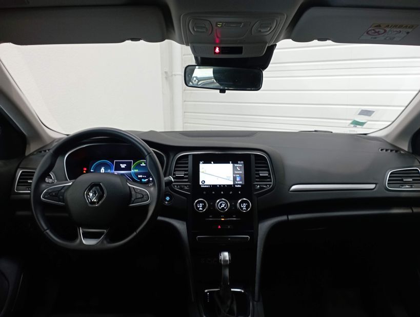 RENAULT MEGANE IV BERLINE 2021 - Photo n°12