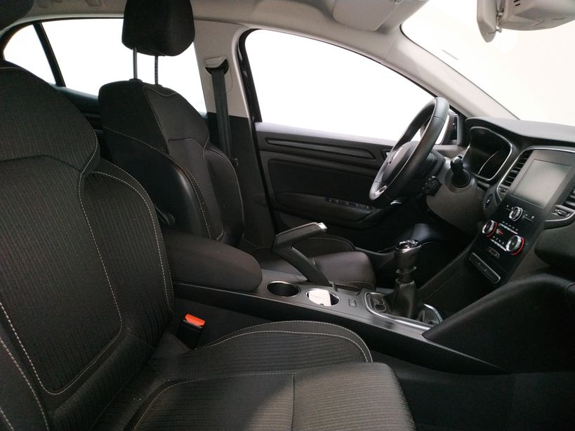 RENAULT MEGANE IV BERLINE BUSINESS 2019 - Photo n°11