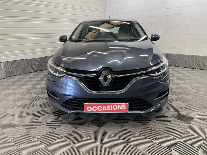 RENAULT MEGANE IV BERLINE 2022 - Photo n°2