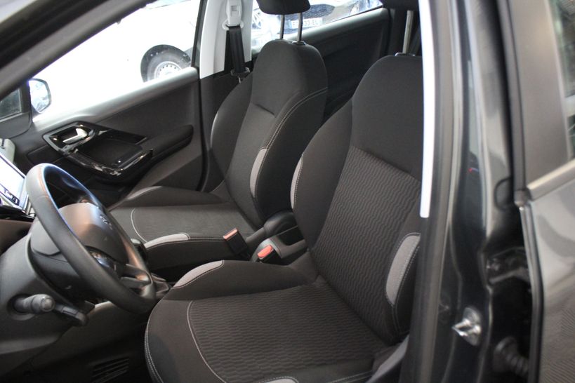 PEUGEOT 208 2016 - Photo n°24
