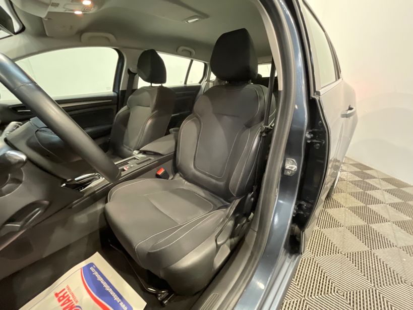 RENAULT MEGANE IV ESTATE 2022 - Photo n°9