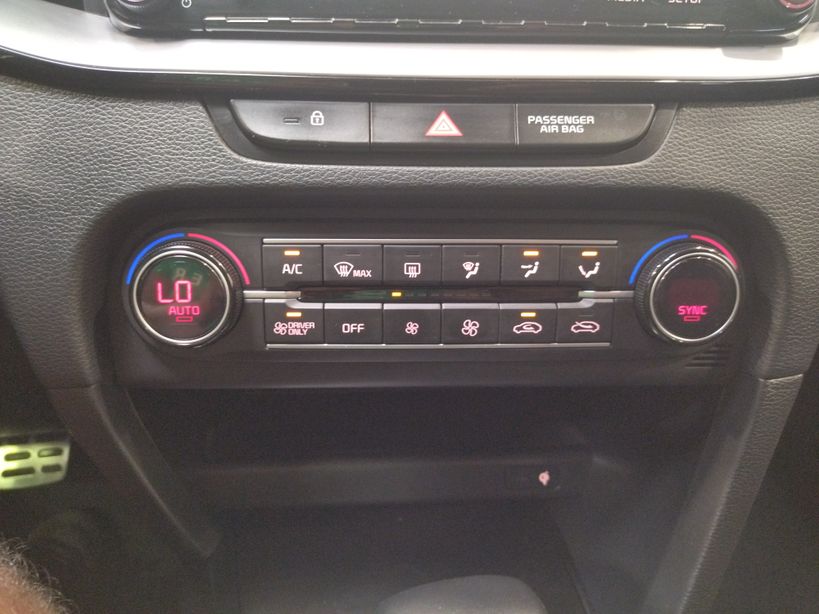 KIA XCEED HYBRIDE RECHARGEABLE 2021 - Photo n°20