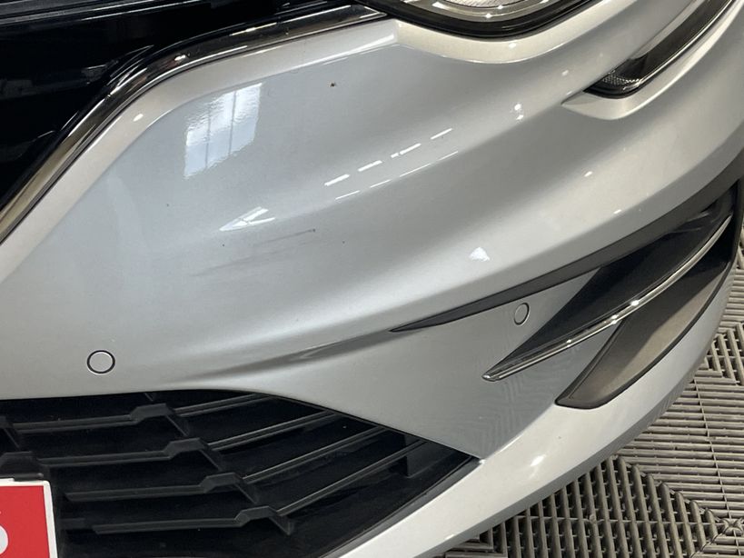 RENAULT MEGANE IV BERLINE 2021 - Photo n°6