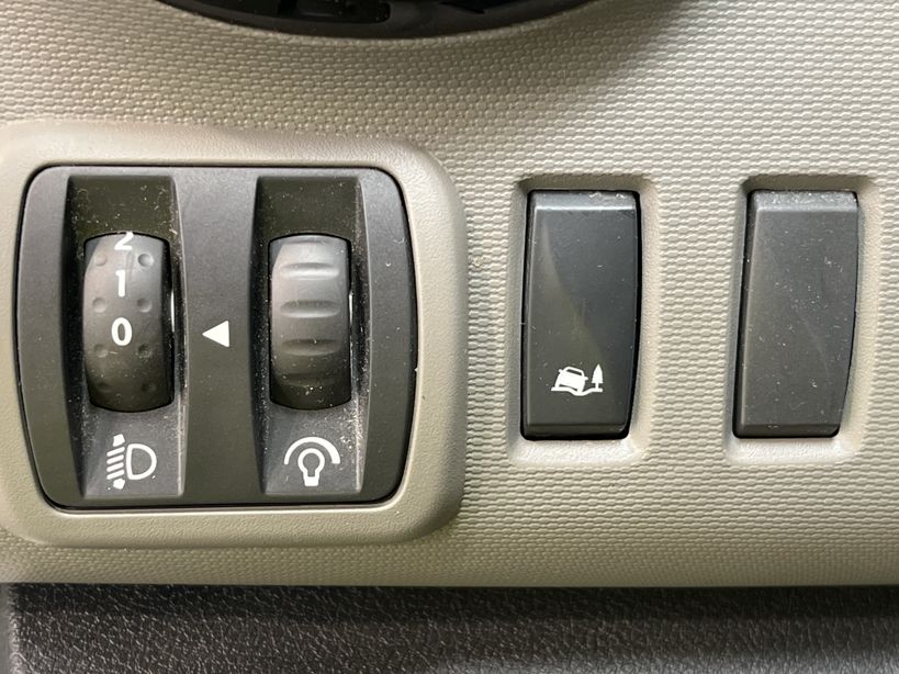 RENAULT TRAFIC FOURGON 2019 - Photo n°32