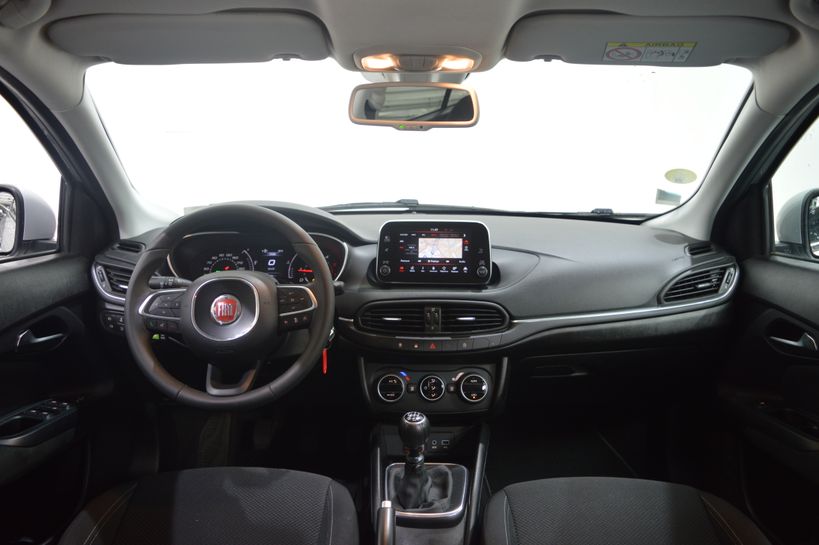 FIAT TIPO 5 PORTES 2017 - Photo n°5