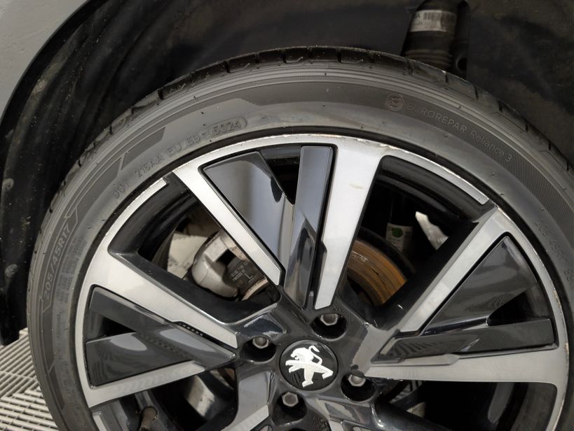 PEUGEOT 208 2023 - Photo n°3