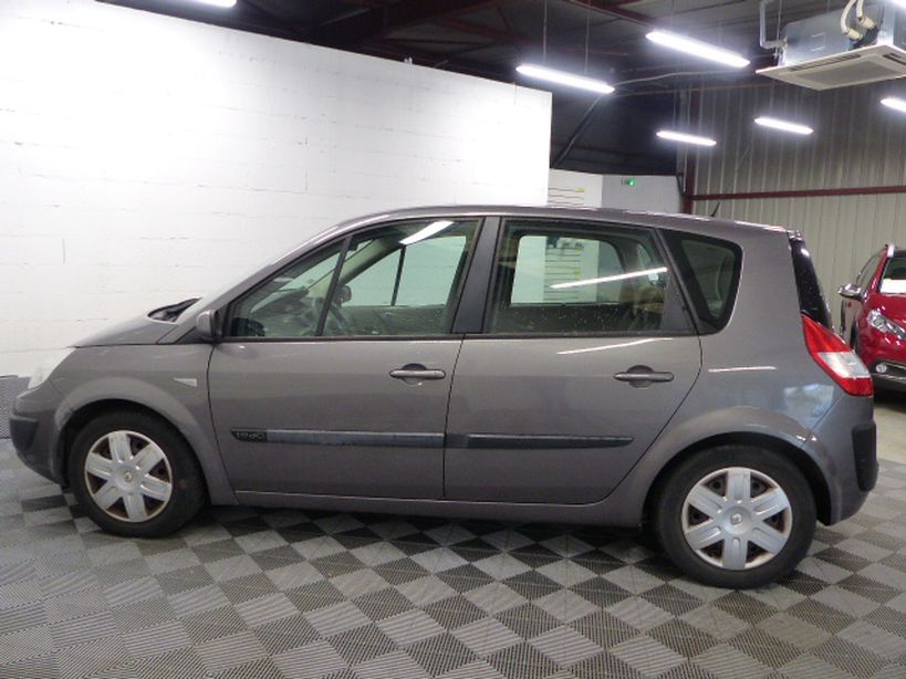 RENAULT SCENIC II 2005 - Photo n°14