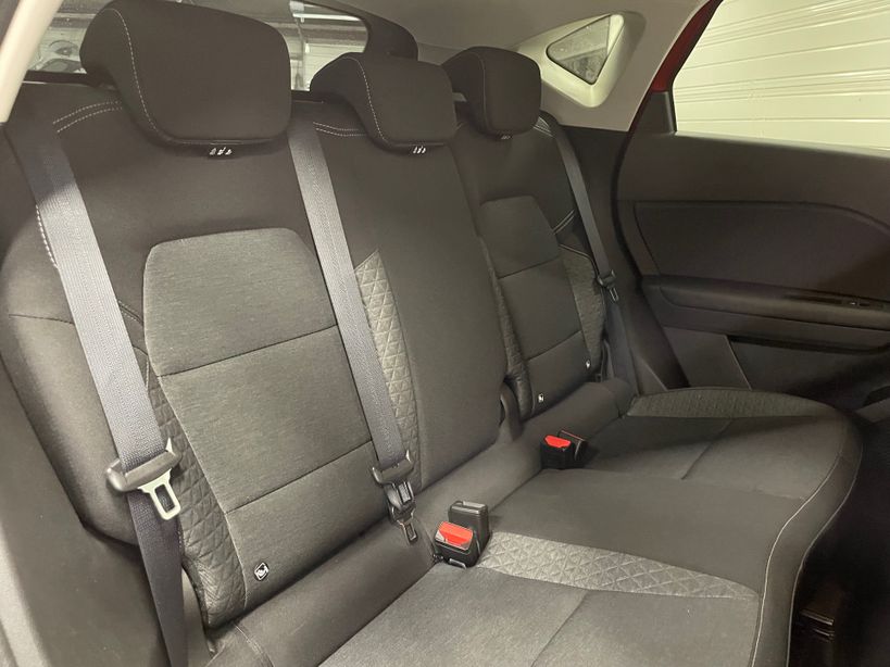 RENAULT CAPTUR 2023 - Photo n°12