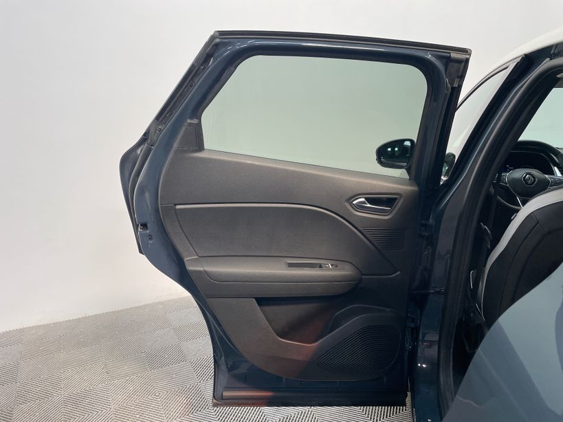RENAULT CAPTUR 2023 - Photo n°39