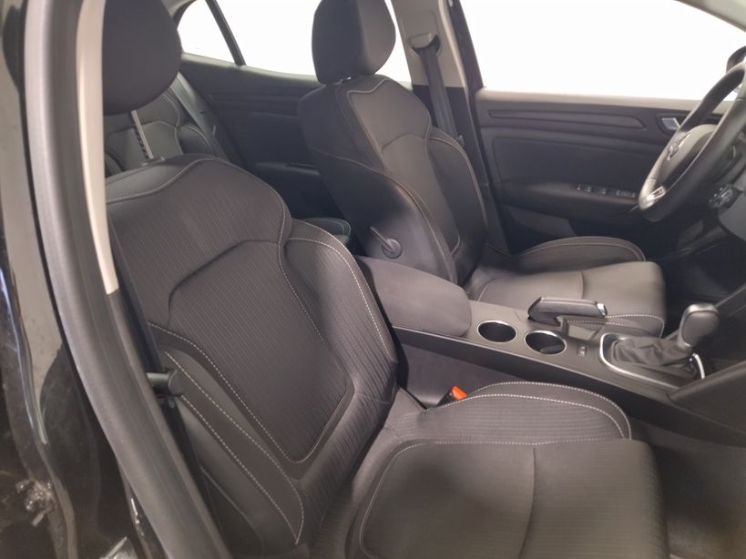 RENAULT MEGANE IV BERLINE BUSINESS 2020 - Photo n°9