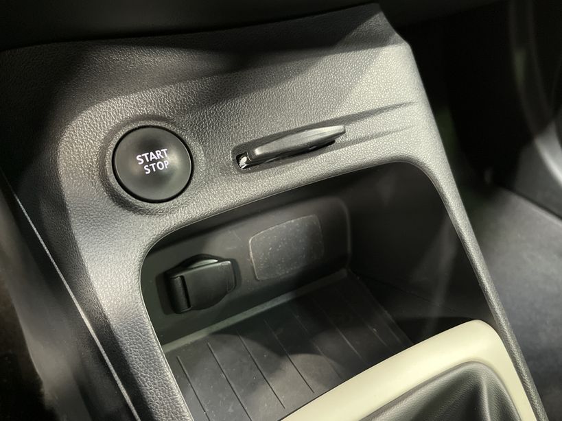 RENAULT CAPTUR 2018 - Photo n°17